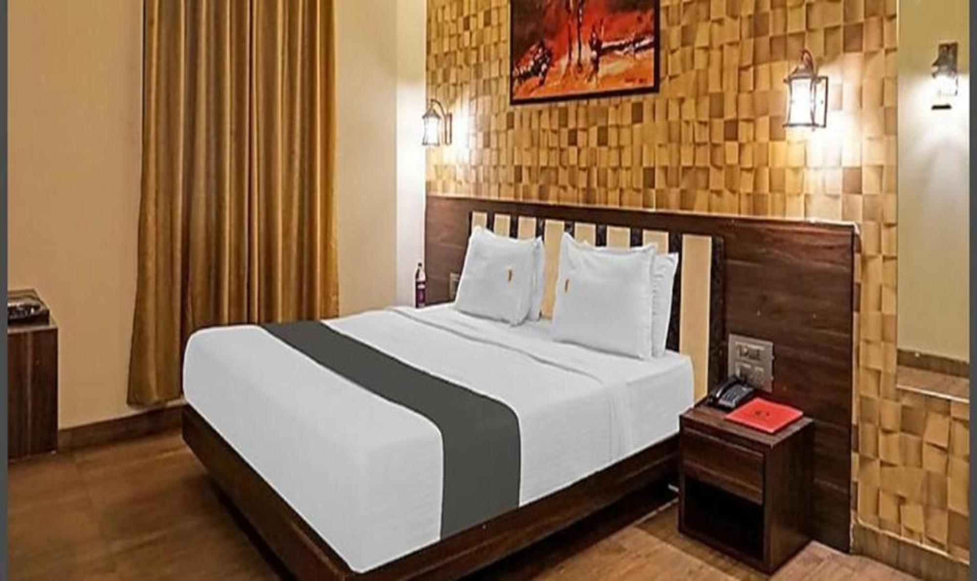 Hotel Omkar Executive Yerandwane Exterior foto