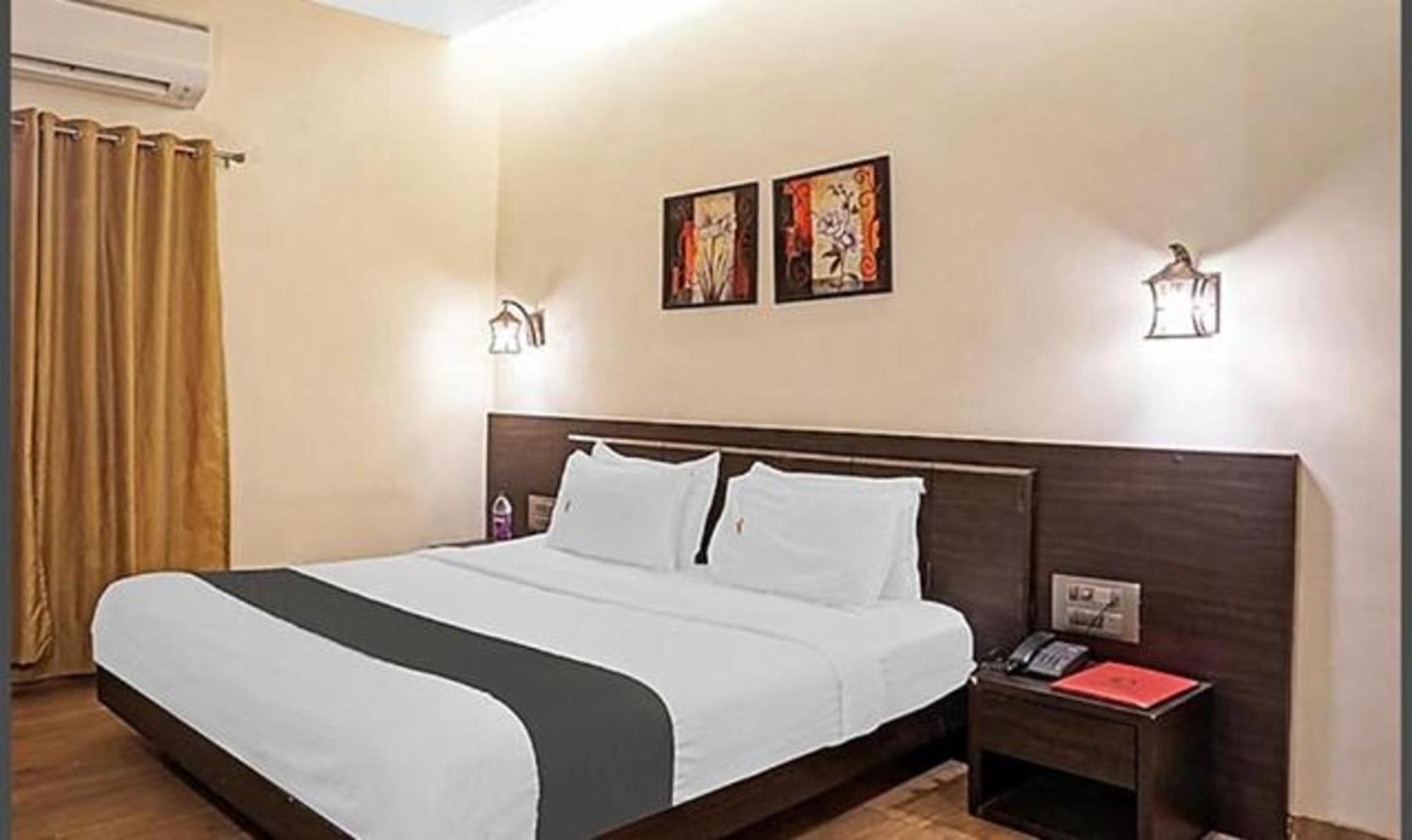 Hotel Omkar Executive Yerandwane Exterior foto