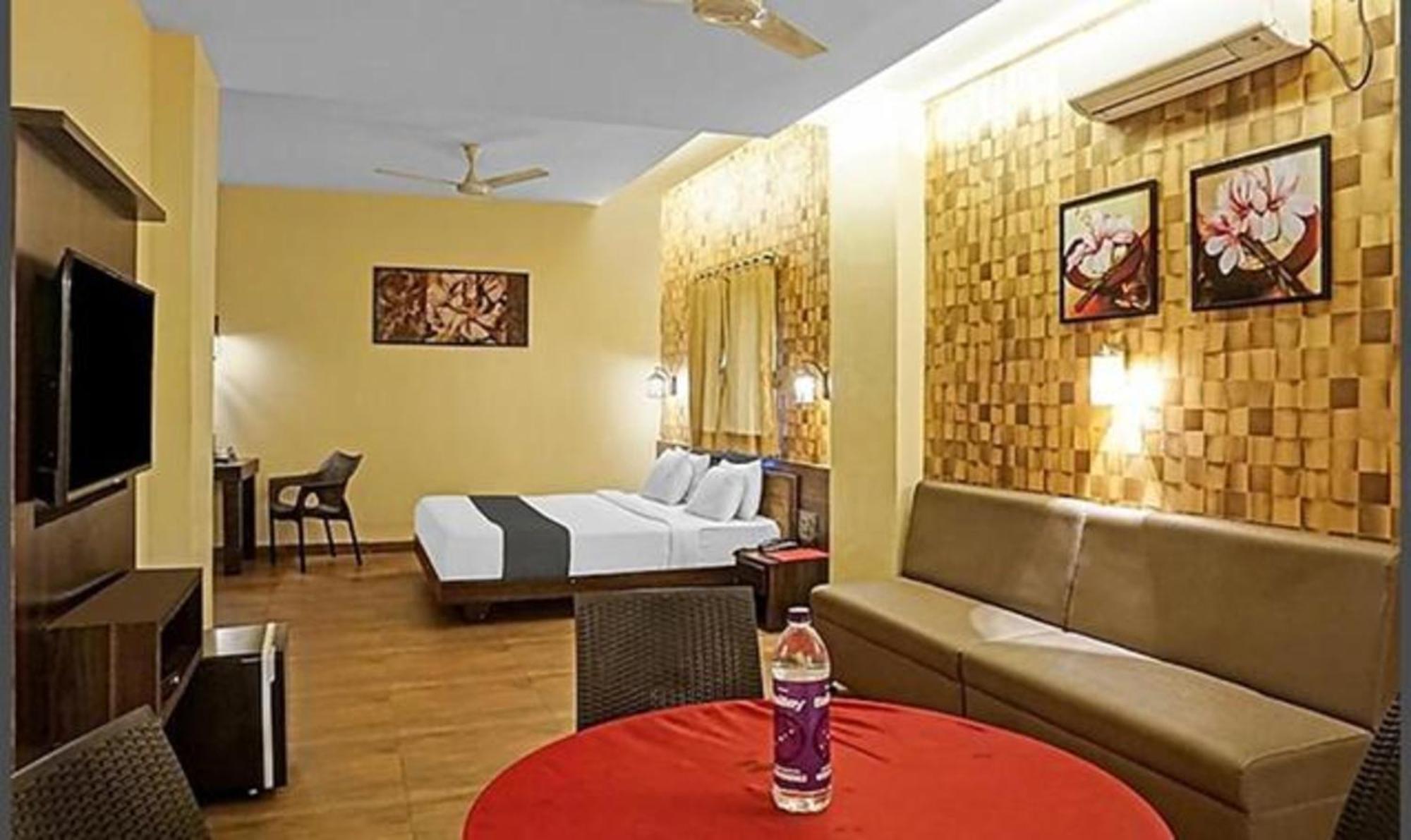 Hotel Omkar Executive Yerandwane Exterior foto