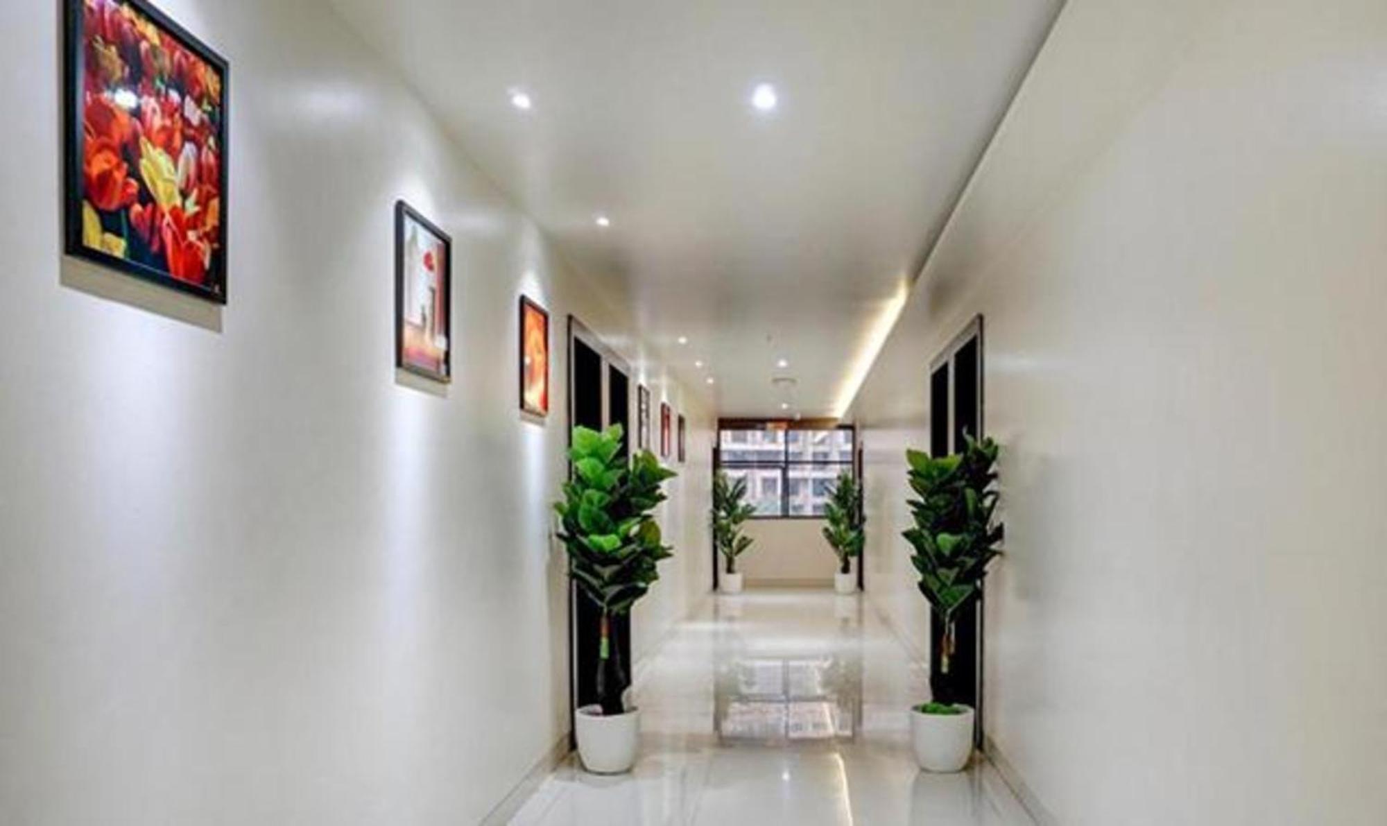 Hotel Omkar Executive Yerandwane Exterior foto