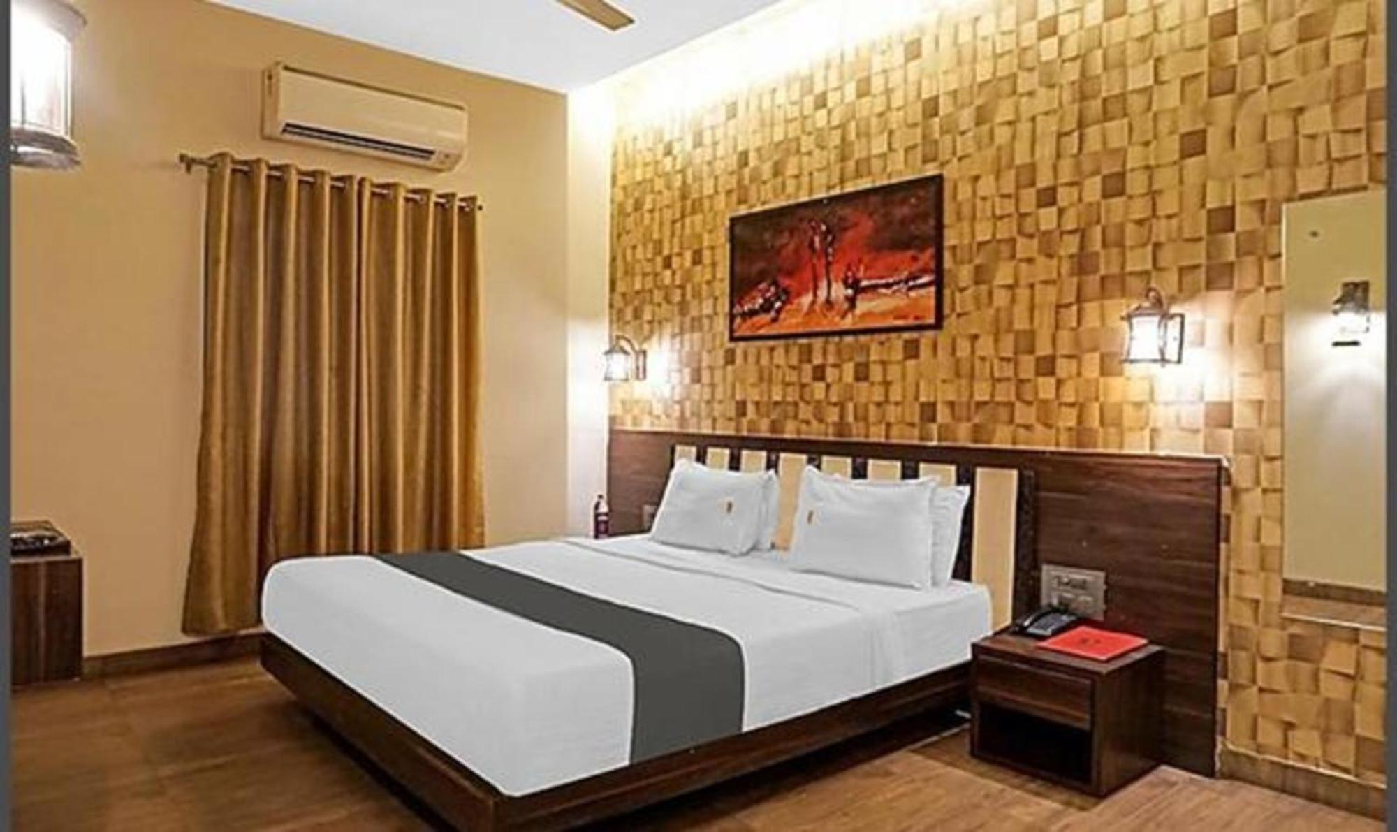 Hotel Omkar Executive Yerandwane Exterior foto